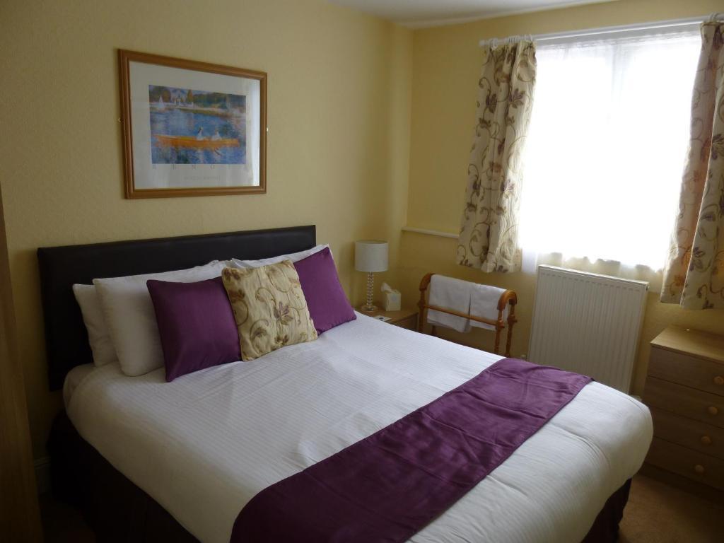 Chilterns Guest House Llandudno Rum bild